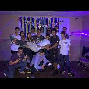 Meet your Posher, Cole